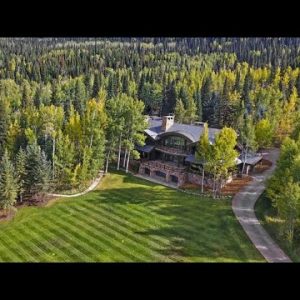 Billionaires Shopping for Big Homes on Ranches