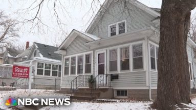Minneapolis realtor discovers uninteresting body at vacant residence
